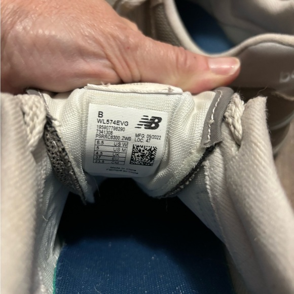New Balance 574, size 6.5 - Picture 5 of 8